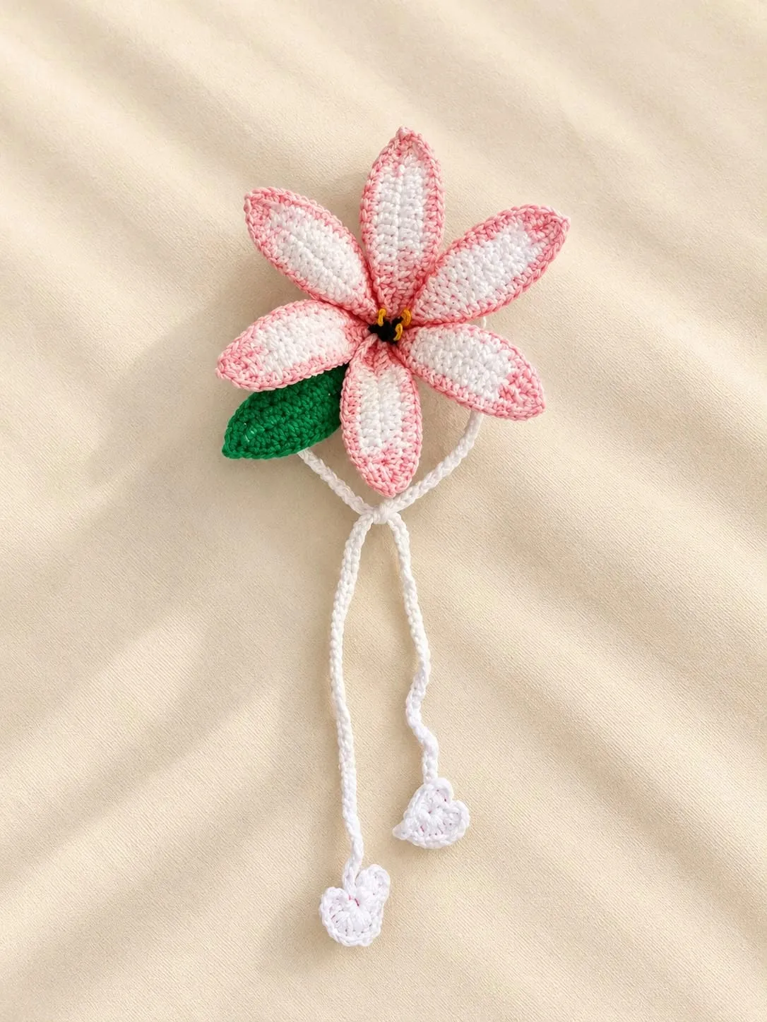 A little lily to hold your curtains with a touch of elegance and handmade charm. 🤍
